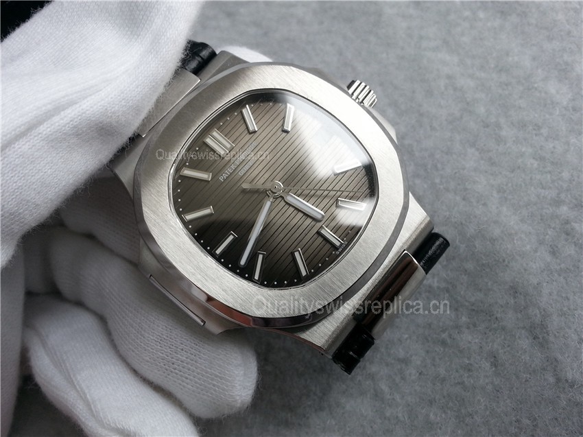 Patek Philippe Nautilus Swiss Cal.324 Automatic Man Watch 5711G