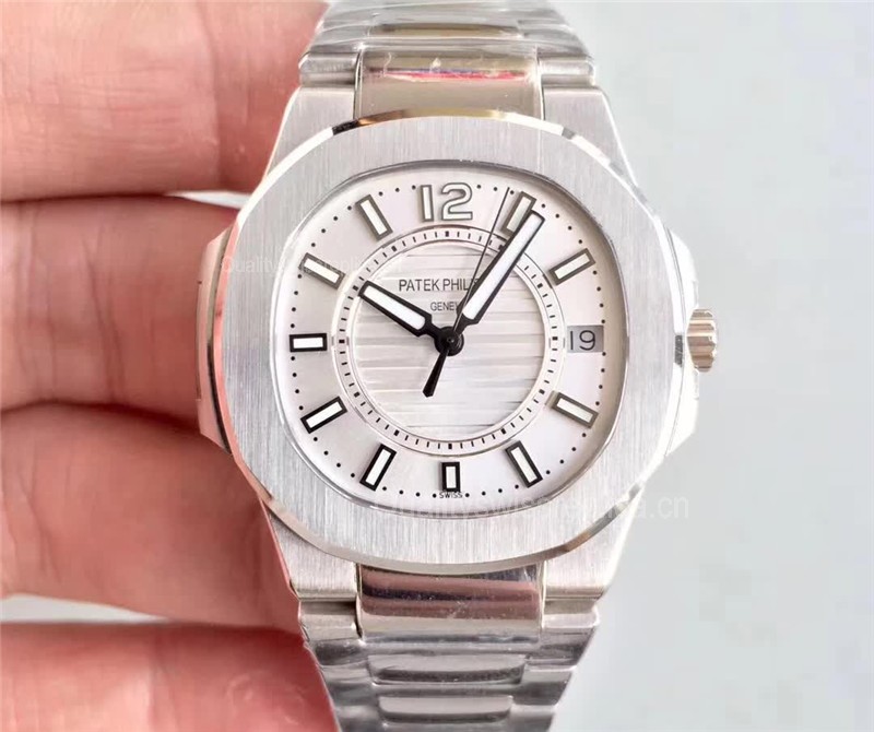 Patek Philippe Nautilus Quartz Watch White Dial 32mm 