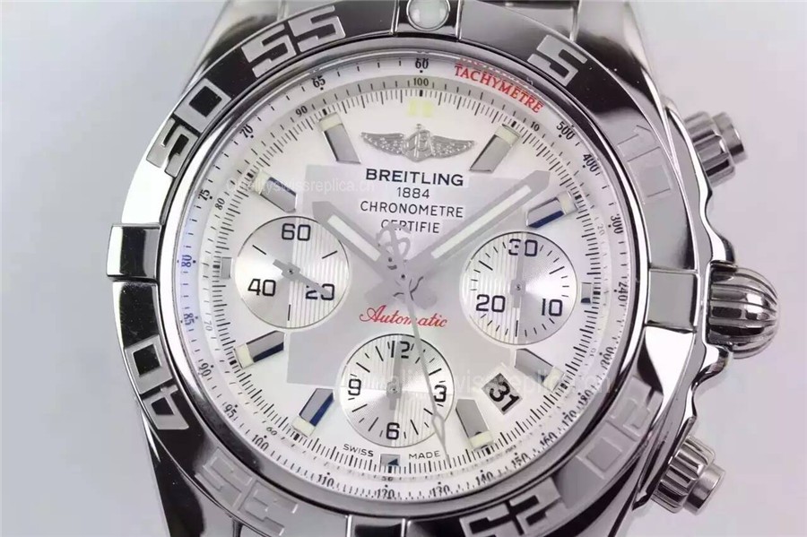 Breitling Chronomat B01 Ultimate Chronograph-White Dial 