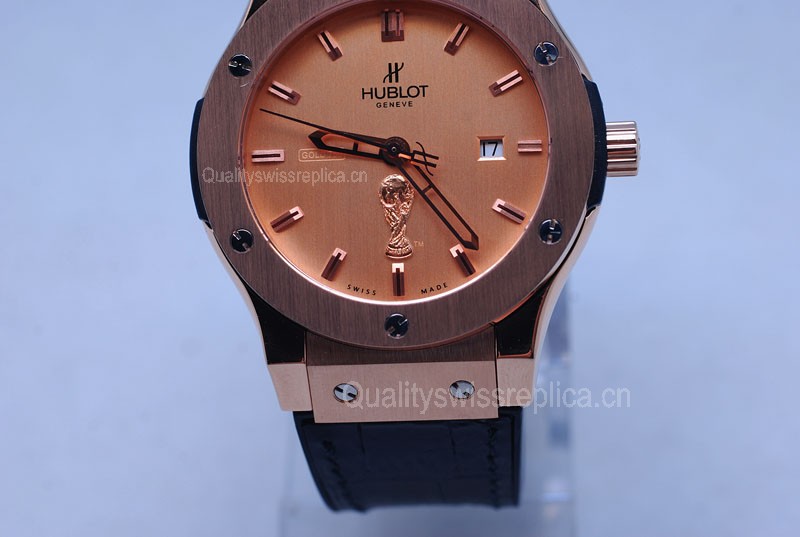 High-end Replica Hublot Watches - Classic Fusion Rose Gold Casing 