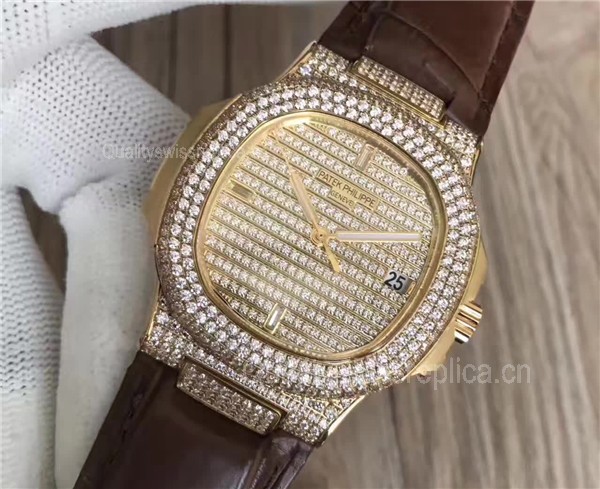 Patek Philippe Nautilus Swiss Automatic Watch Diamonds Dial Yellow Gold 40mm 